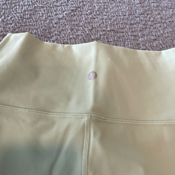 Lululemon Wunder Under High-Rise Tight 25" Luxtreme Creamy Mint Size 6 - Picture 6 of 6